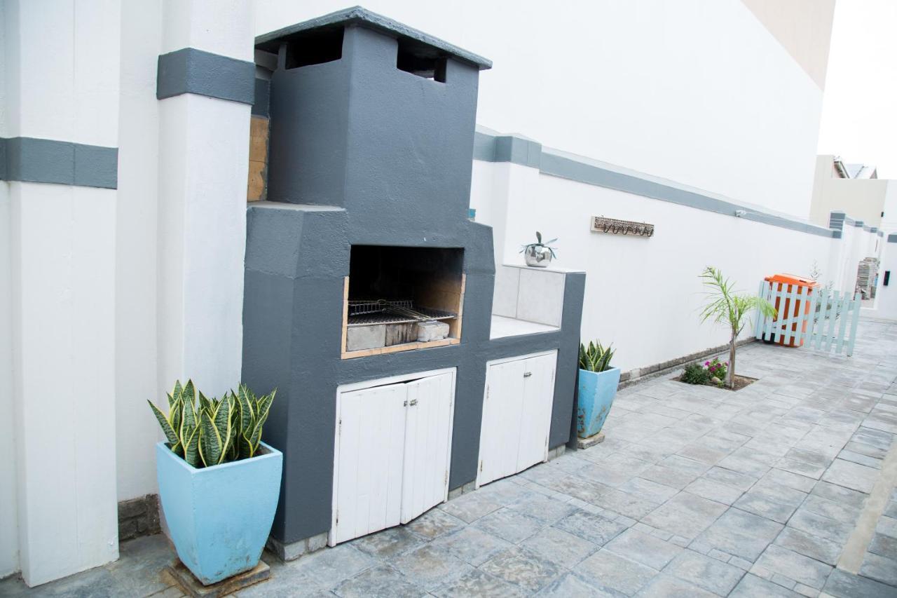 Mylas Cottage ซวาคอปมุนด์ ภายนอก รูปภาพ
