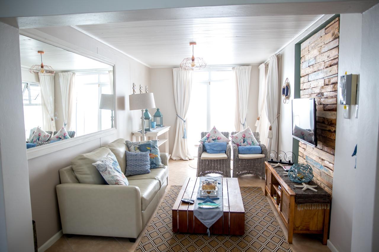 Mylas Cottage ซวาคอปมุนด์ ภายนอก รูปภาพ